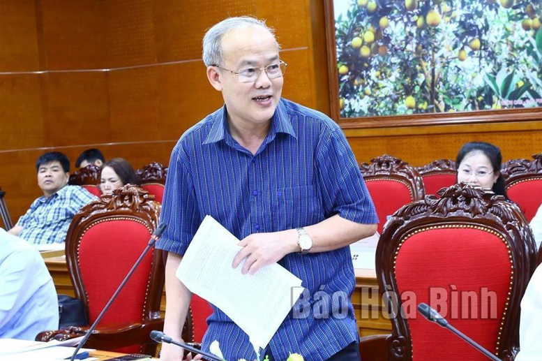 Nguyễn Văn Phúc, Phó Giám đốc Sở Kế hoạch và Đầu tư phát biểu tại hội nghị.