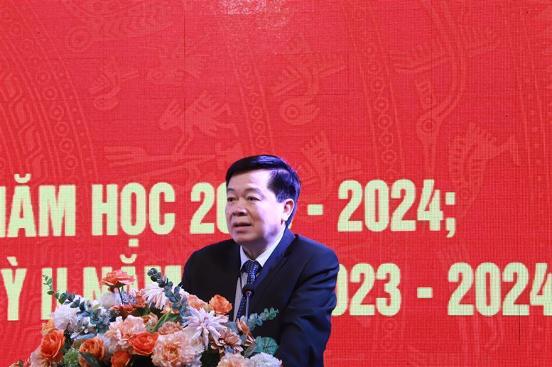 Đồng chí Nguyễn Văn Chương - Phó chủ tịch UBND tỉnh phát biểu chỉ đạo tại Hội nghị