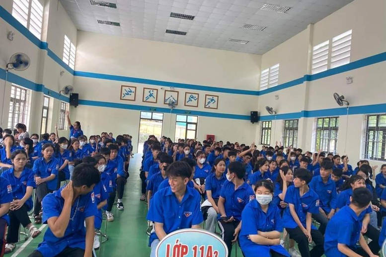 Các em học sinh hào hứng chia sẻ những mong muốn, nguyện vọng của mình